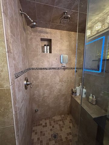 4704 Euclid Avenue 2D, Rolling Meadows, IL 60008