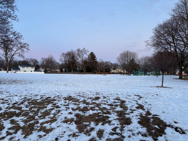 4704 Euclid Avenue 2D, Rolling Meadows, IL 60008