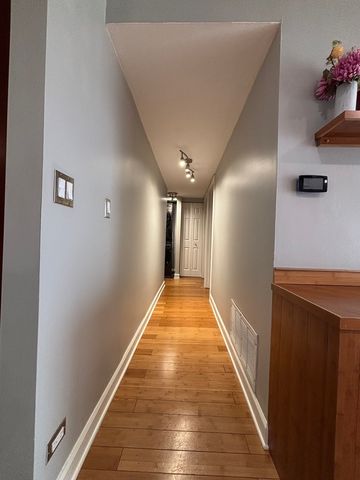 4704 Euclid Avenue 2D, Rolling Meadows, IL 60008