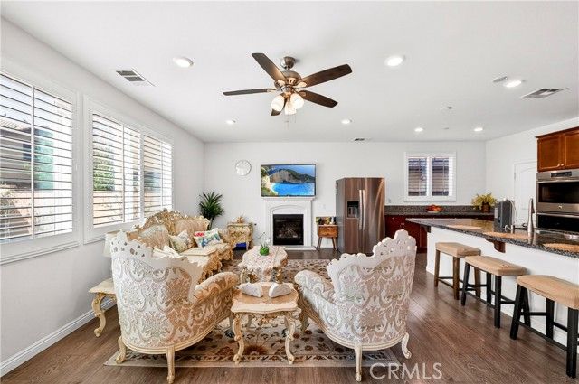 15581 Curry, Fontana, CA 92336