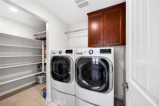 15581 Curry, Fontana, CA 92336