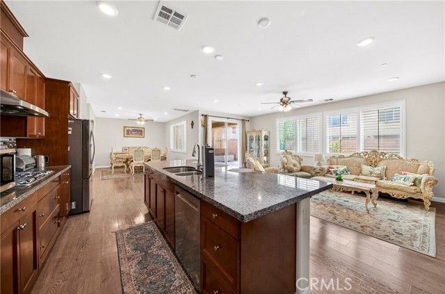 15581 Curry, Fontana, CA 92336