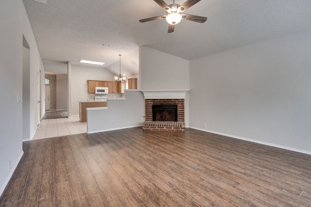 2008 Lamprey Circle, Denton, TX 76210