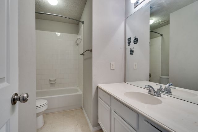 2008 Lamprey Circle, Denton, TX 76210
