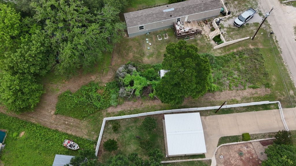 8111 Fawn Circle, Granbury, TX 76049
