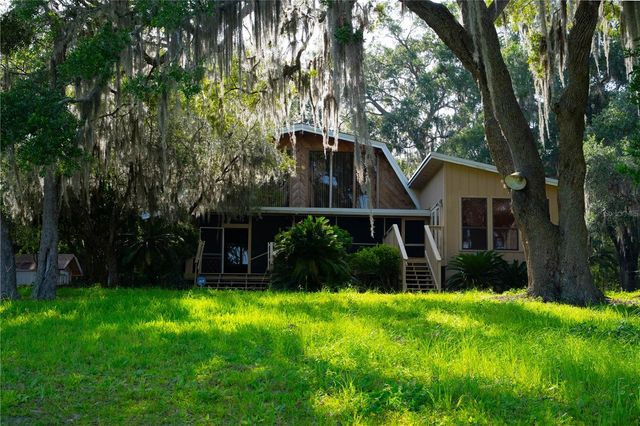 122 COWPEN LANE, Hawthorne, FL 32640
