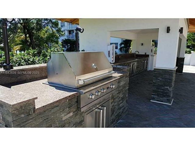 2801 NE 183rd Street 2103W, Aventura, FL 33160