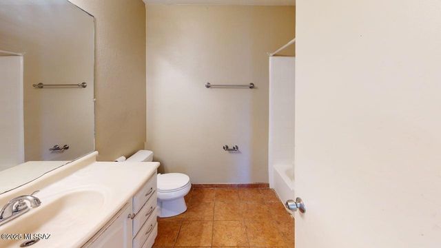 4591 S Laredo Court, Tucson, AZ 85730