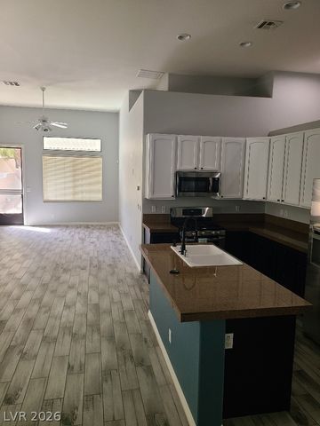 9013 Rusty Rifle Avenue, Las Vegas, NV 89143