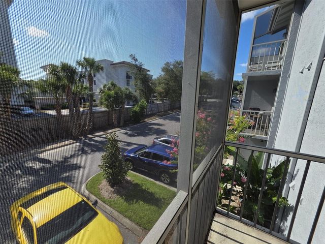 139 OYSTER BAY CIRCLE 220, Altamonte Springs, FL 32701