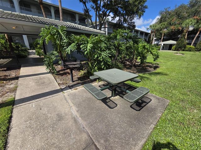 139 OYSTER BAY CIRCLE 220, Altamonte Springs, FL 32701