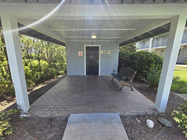 139 OYSTER BAY CIRCLE 220, Altamonte Springs, FL 32701