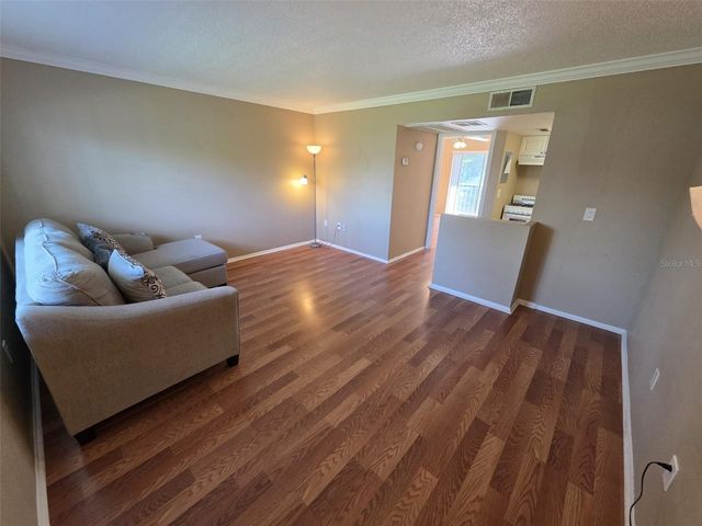 139 OYSTER BAY CIRCLE 220, Altamonte Springs, FL 32701