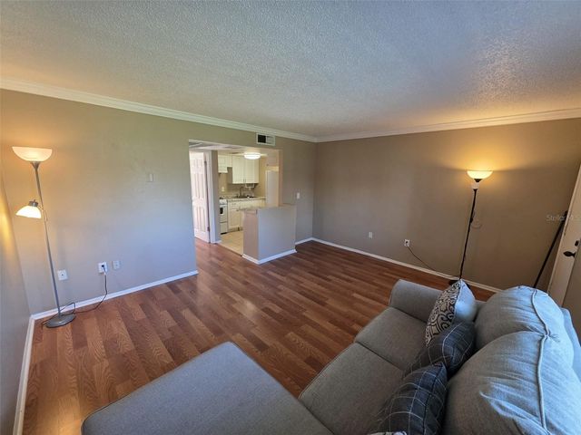 139 OYSTER BAY CIRCLE 220, Altamonte Springs, FL 32701