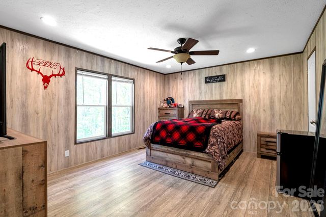 87 Horseback Lane, Marshall, NC 28753