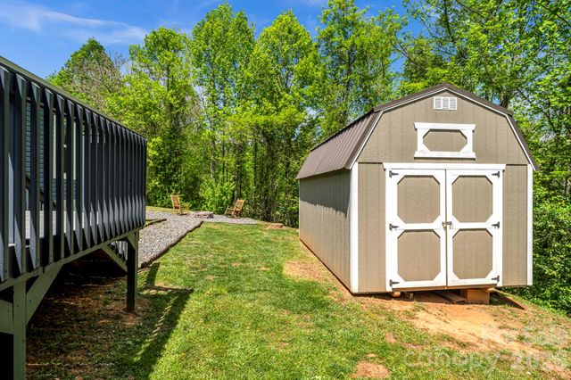 87 Horseback Lane, Marshall, NC 28753