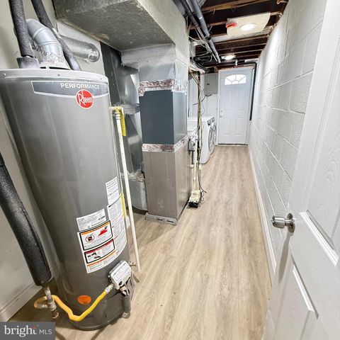 7219 LARGE ST, Philadelphia, PA 19149