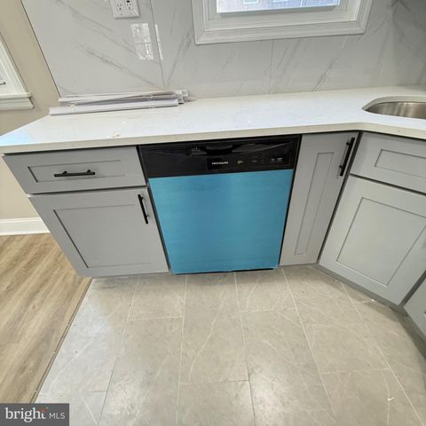 7219 LARGE ST, Philadelphia, PA 19149