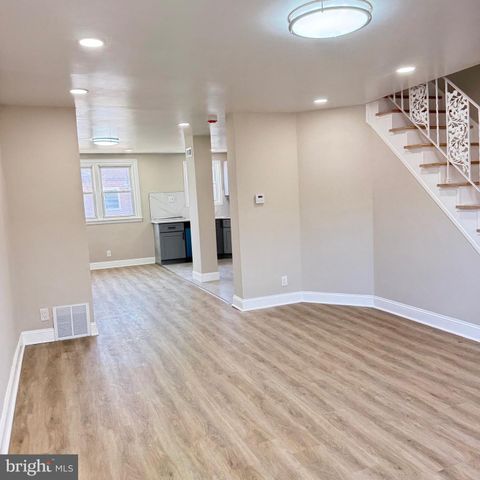 7219 LARGE ST, Philadelphia, PA 19149