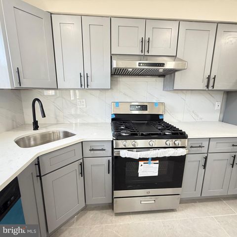 7219 LARGE ST, Philadelphia, PA 19149