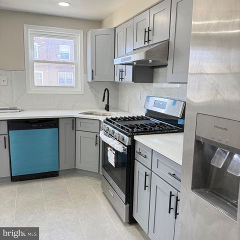 7219 LARGE ST, Philadelphia, PA 19149