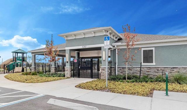 5211 MAHOGANY DRIVE, Mount Dora, FL 32757