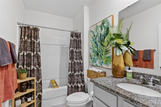 5211 MAHOGANY DRIVE, Mount Dora, FL 32757