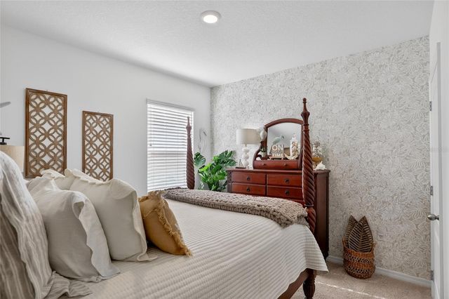 5211 MAHOGANY DRIVE, Mount Dora, FL 32757