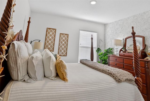 5211 MAHOGANY DRIVE, Mount Dora, FL 32757