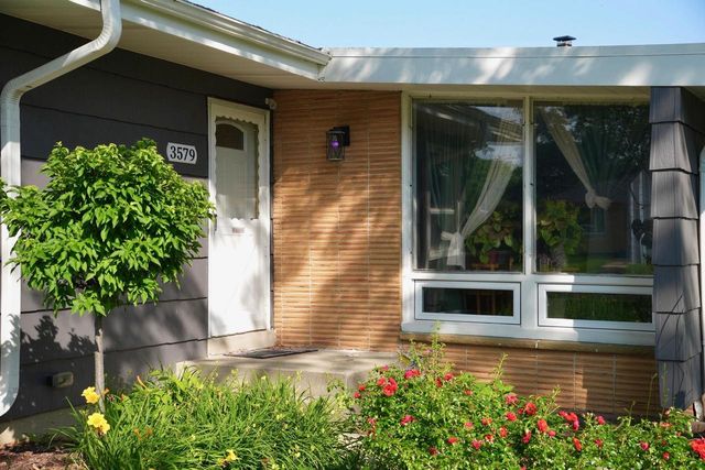3579 W Parnell AVENUE, Milwaukee, WI 53221