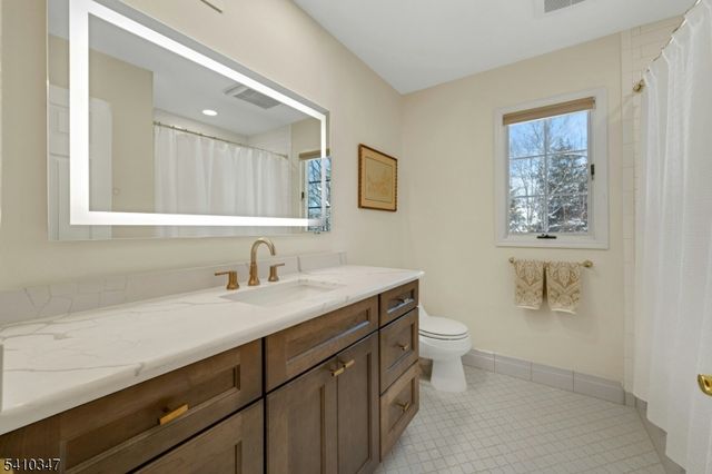 115 Berkeley Circle, Bernards Twp., NJ 07920