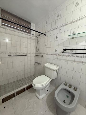 Inocencio Cruz 3RA EXTENCIÓN VILLA CAROLINA 132-42C, Carolina, PR 00985