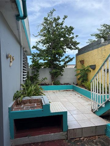 Inocencio Cruz 3RA EXTENCIÓN VILLA CAROLINA 132-42C, Carolina, PR 00985