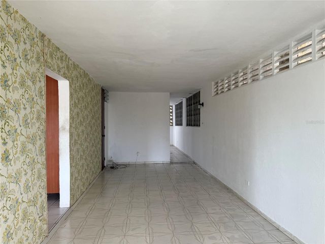 Inocencio Cruz 3RA EXTENCIÓN VILLA CAROLINA 132-42C, Carolina, PR 00985