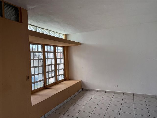 Inocencio Cruz 3RA EXTENCIÓN VILLA CAROLINA 132-42C, Carolina, PR 00985
