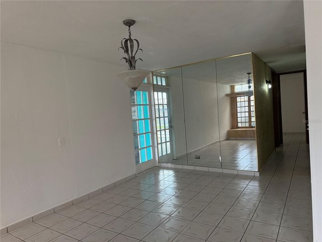 Inocencio Cruz 3RA EXTENCIÓN VILLA CAROLINA 132-42C, Carolina, PR 00985