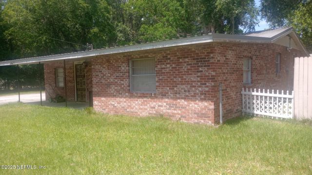 565 STARRATT Road, Jacksonville, FL 32218
