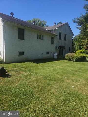 325 7TH AVE, Glassboro, NJ 08028