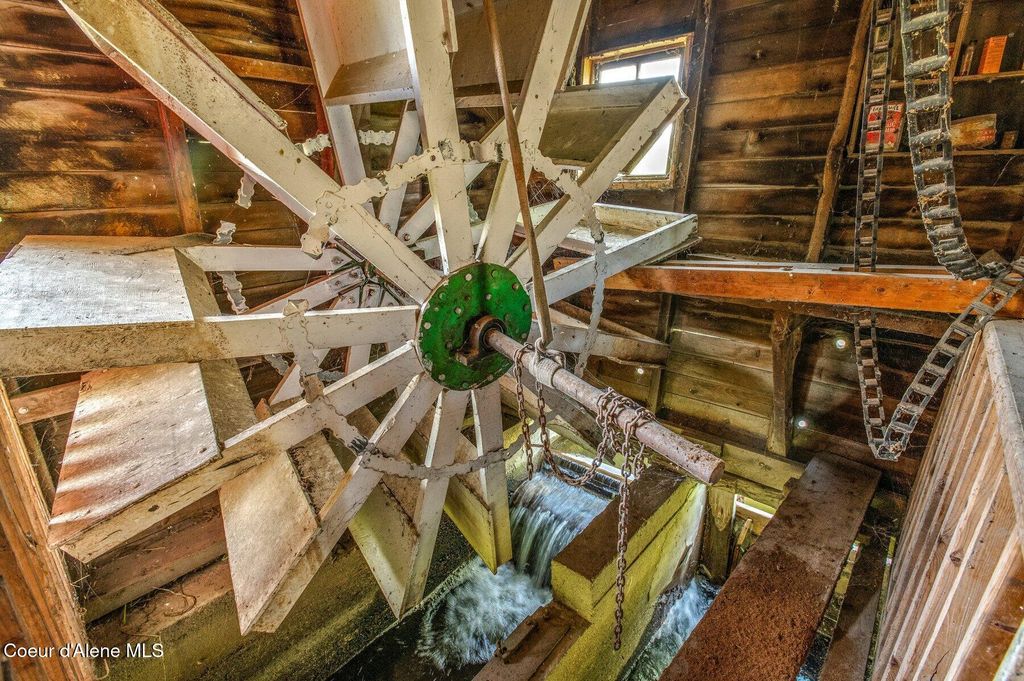 210 Rusho Ln, Blanchard, ID 83804 photo 24