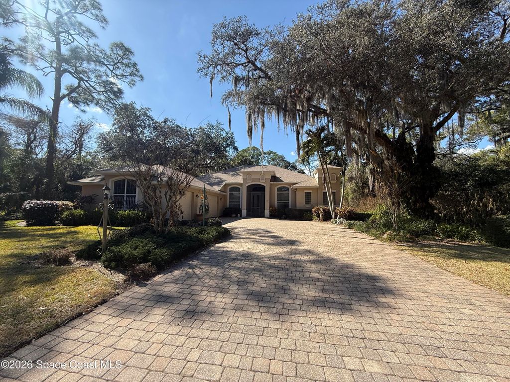 537 Acacia Avenue, Melbourne Village, FL 32904