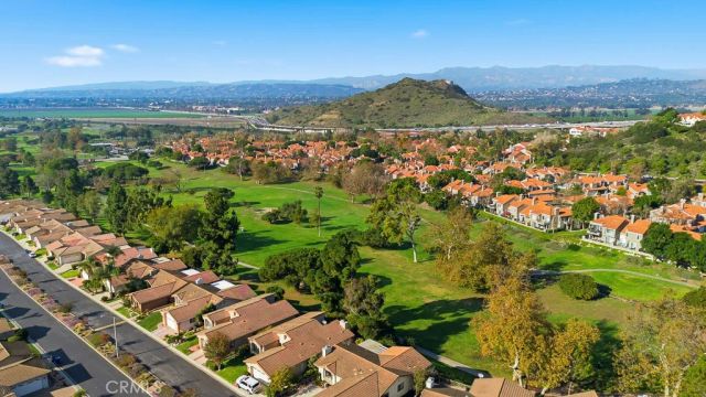 1069 Belleza Street, Camarillo, CA 93012