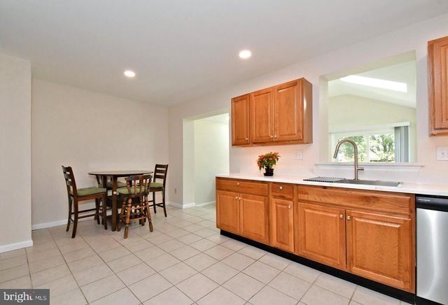 2489 HILLENDALE DR, West Norriton, PA 19403