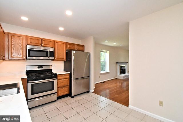 2489 HILLENDALE DR, West Norriton, PA 19403