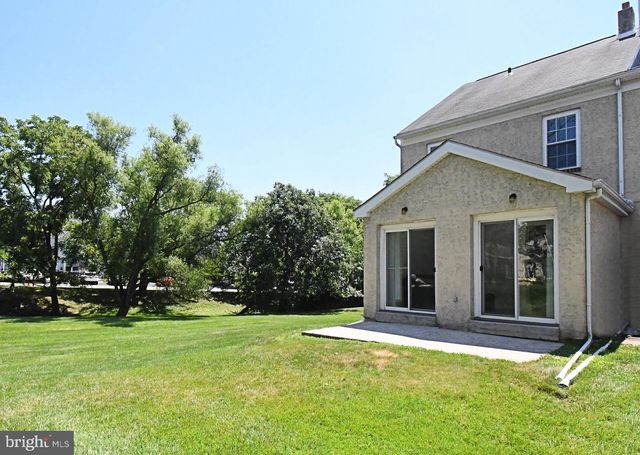 2489 HILLENDALE DR, West Norriton, PA 19403