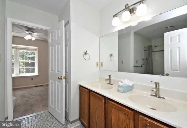2489 HILLENDALE DR, West Norriton, PA 19403