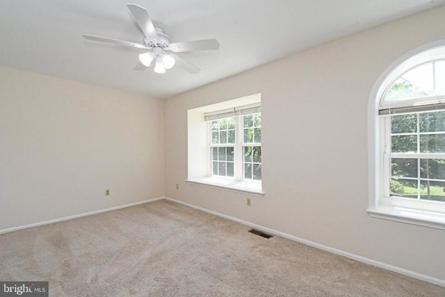 2489 HILLENDALE DR, West Norriton, PA 19403