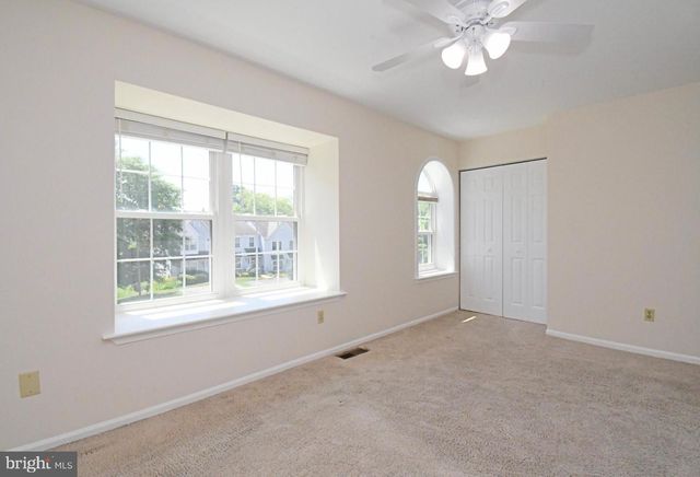 2489 HILLENDALE DR, West Norriton, PA 19403