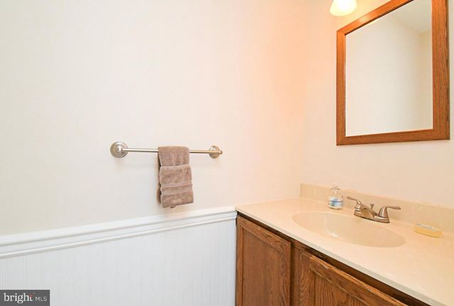 2489 HILLENDALE DR, West Norriton, PA 19403