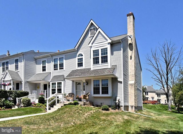 2489 HILLENDALE DR, West Norriton, PA 19403