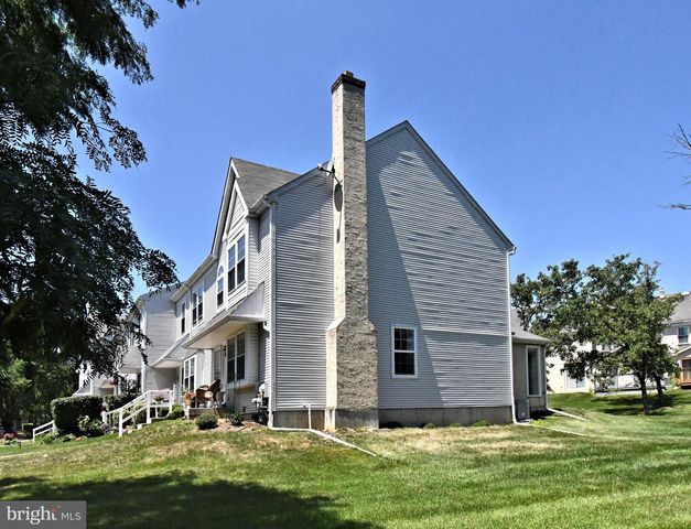 2489 HILLENDALE DR, West Norriton, PA 19403